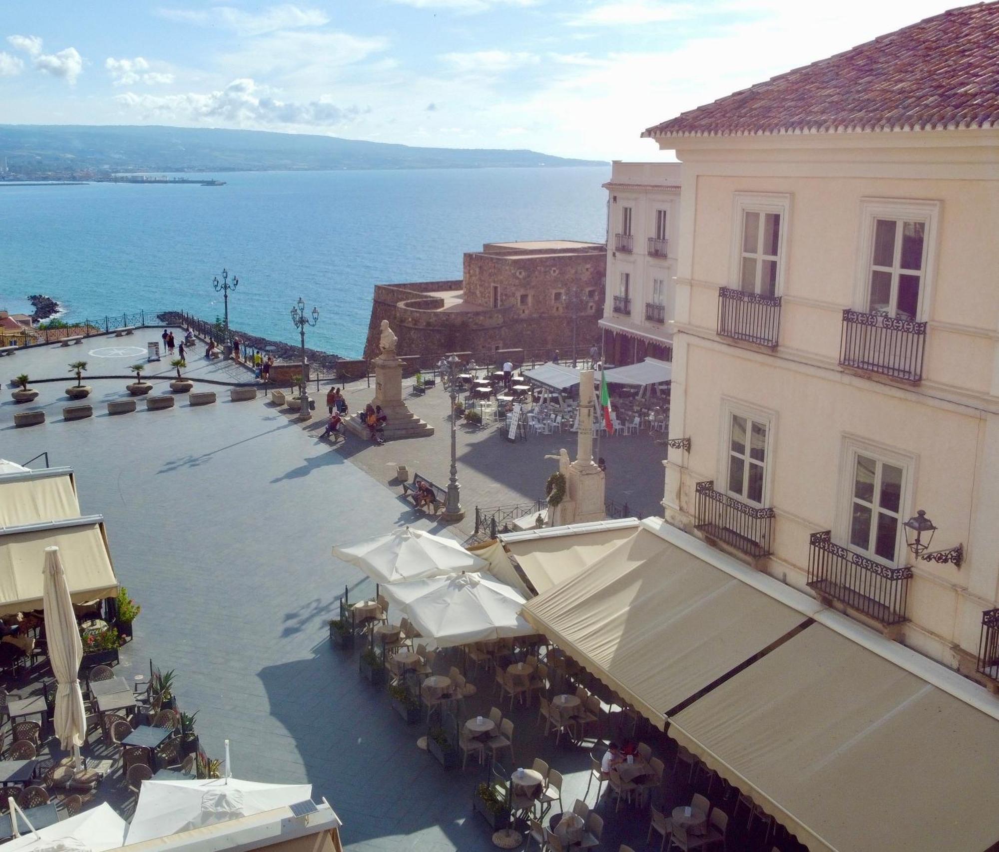 Hotel Della Piazza Pizzo  Luaran gambar