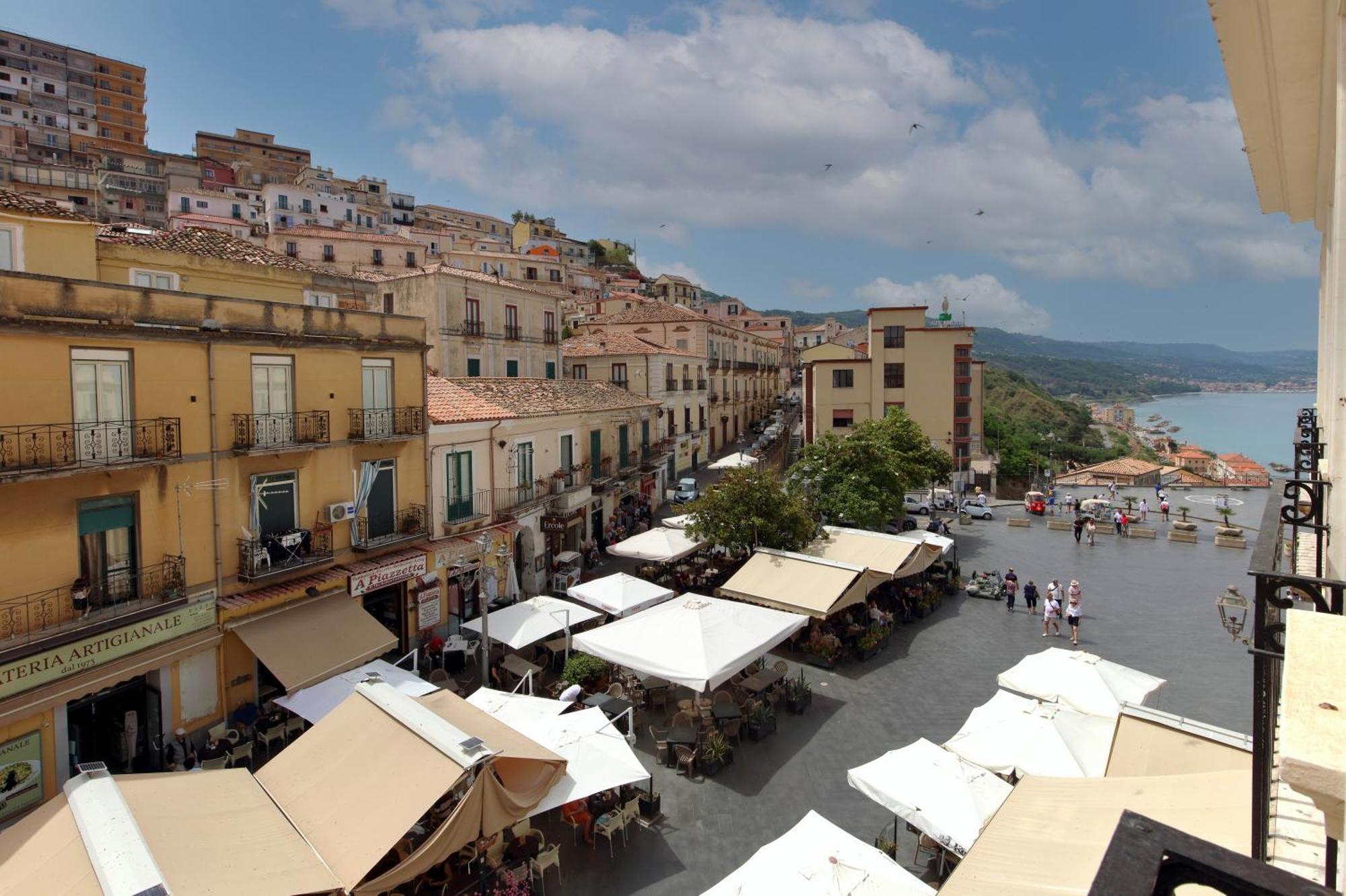Hotel Della Piazza Pizzo  Luaran gambar