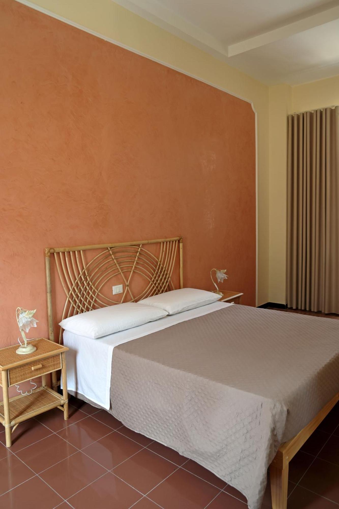 Hotel Della Piazza Pizzo  Luaran gambar